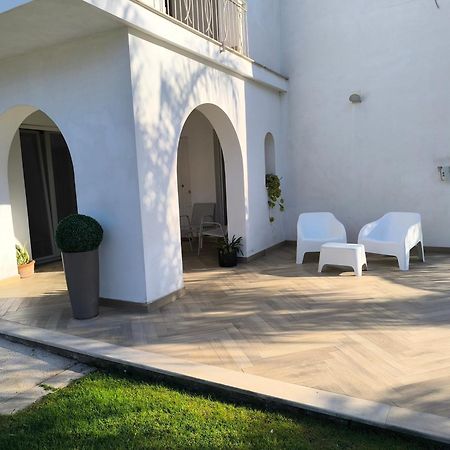 Villa Per Vacanze Isola Fanusa Exteriör bild