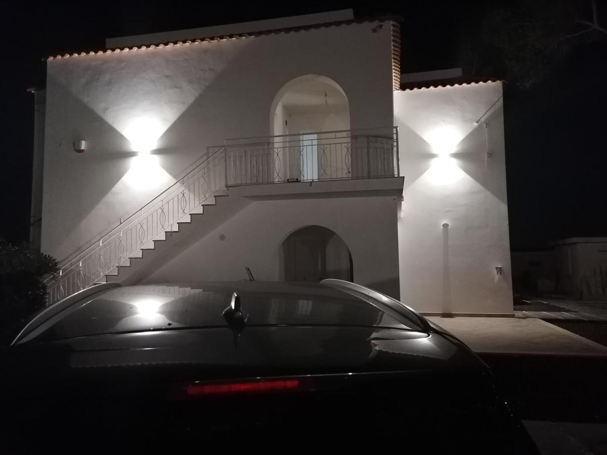 Villa Per Vacanze Isola Fanusa Exteriör bild