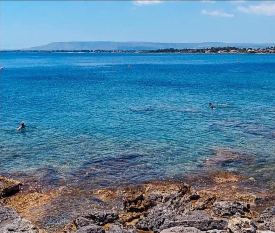 Villa Per Vacanze Isola Fanusa Exteriör bild